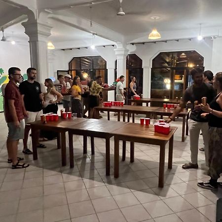 Hummus Hostel ฮิกคาดูวา ภายนอก รูปภาพ