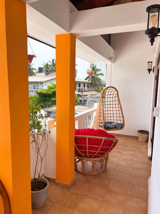Hummus Hostel ฮิกคาดูวา ภายนอก รูปภาพ