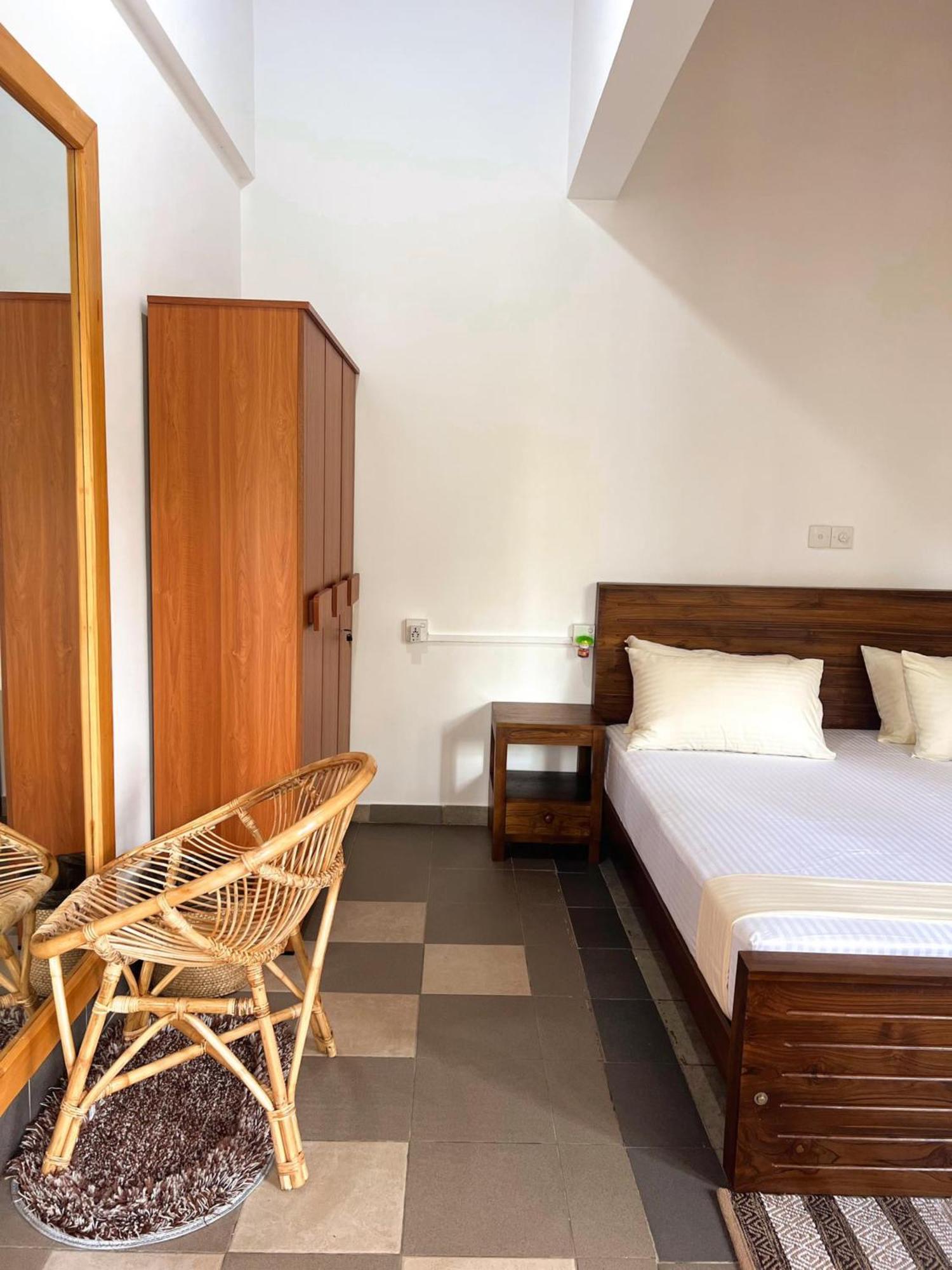 Hummus Hostel ฮิกคาดูวา ภายนอก รูปภาพ