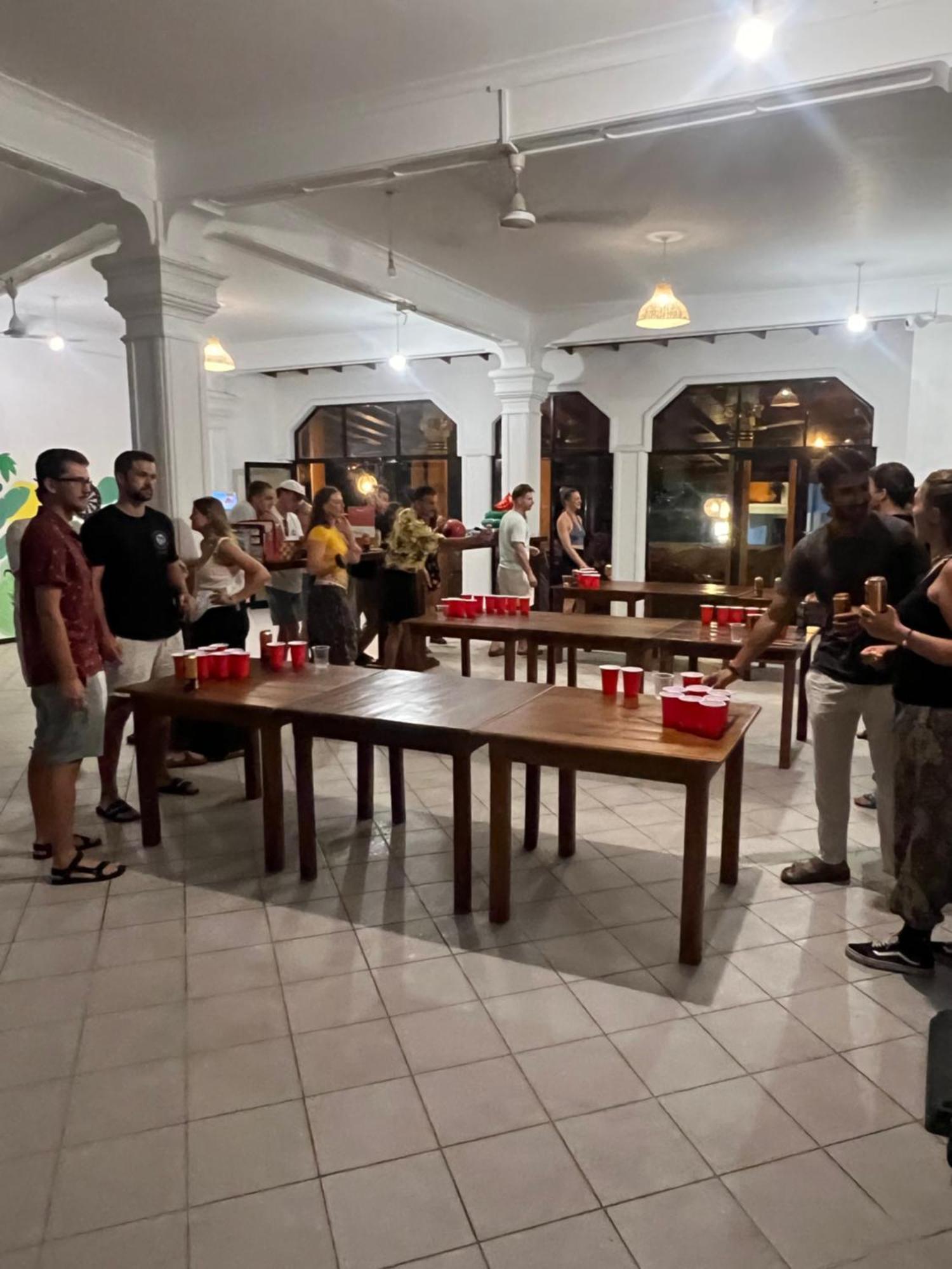 Hummus Hostel ฮิกคาดูวา ภายนอก รูปภาพ